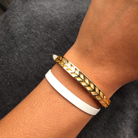 Stella & Dot Jewelry - Stella & Dot White and Gold Wrap